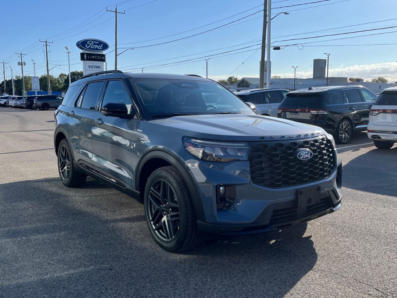 2027 Ford Explorer ST-Line 4WD Photo