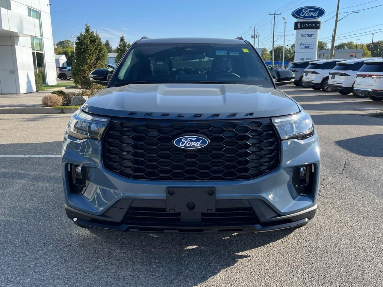 2027 Ford Explorer ST-Line 4WD Photo