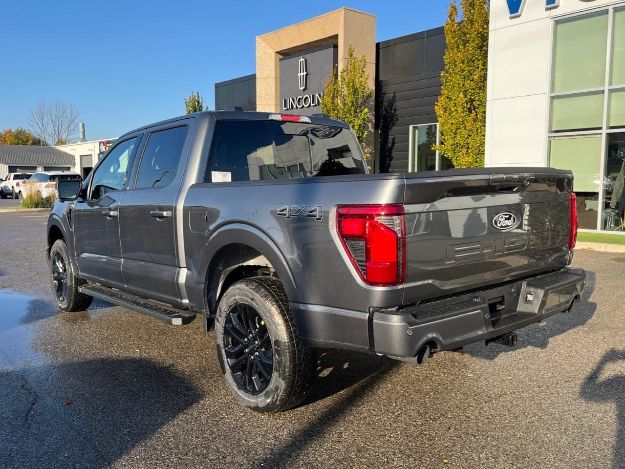 2026 Ford F-150 XLT 4WD SuperCrew 5.5' Box Photo2
