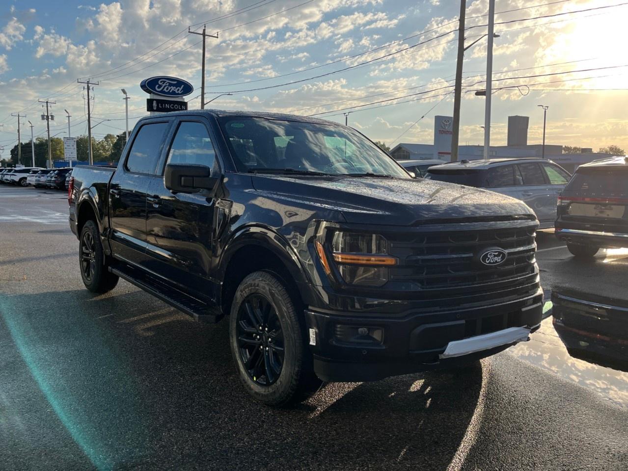 2026 Ford F-150 XLT 4WD SuperCrew 5.5' Box Photo