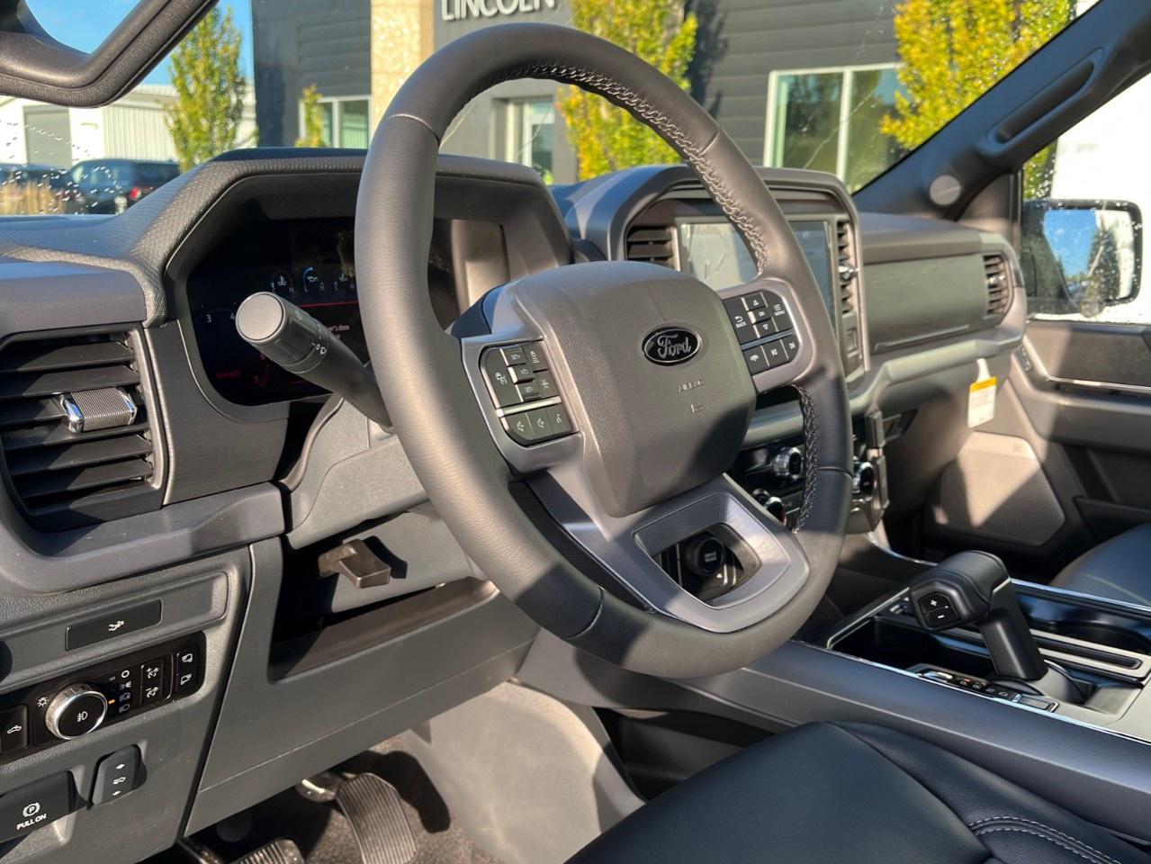2026 Ford F-150 XLT 4WD SuperCrew 5.5' Box Photo