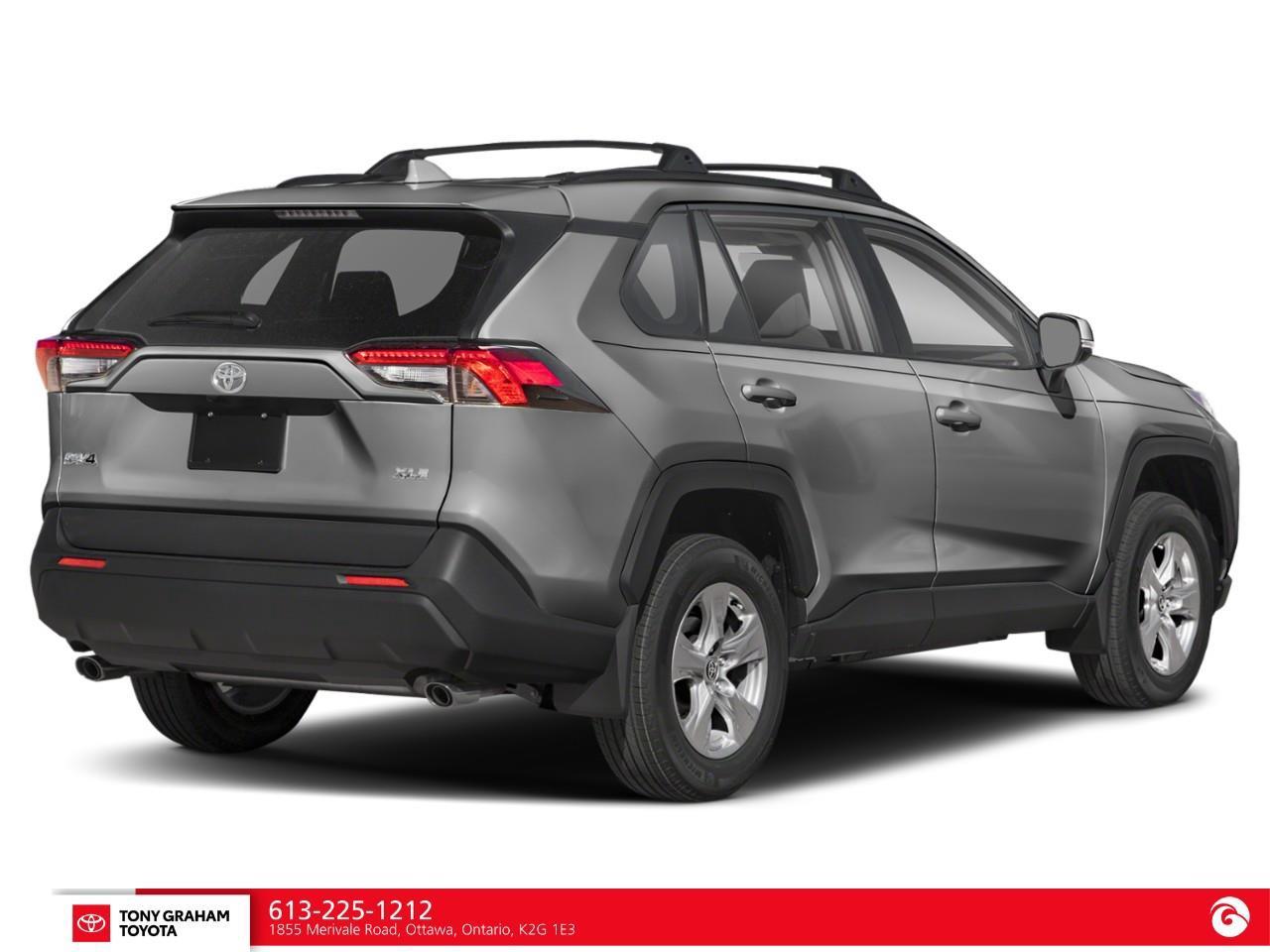 2022 Toyota RAV4 XLE Photo