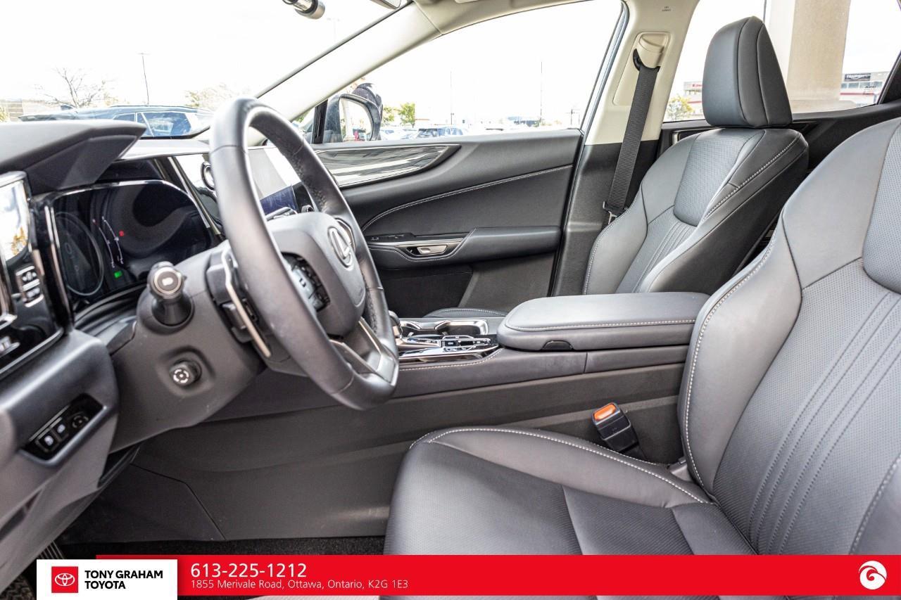 2026 Lexus NX 350h  Photo