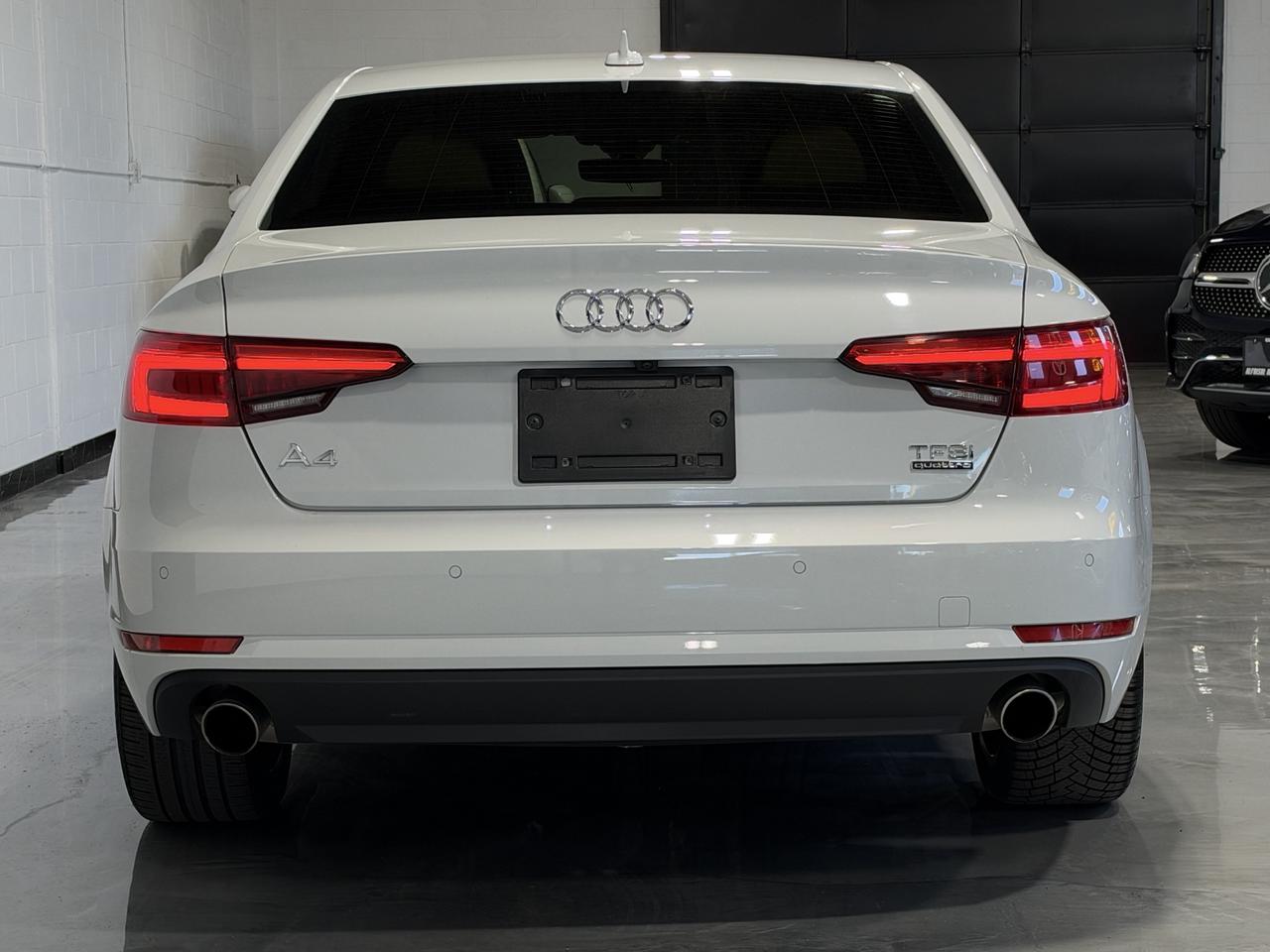 2017 Audi A4 Technik Navi, Sunroof, Backup Photo