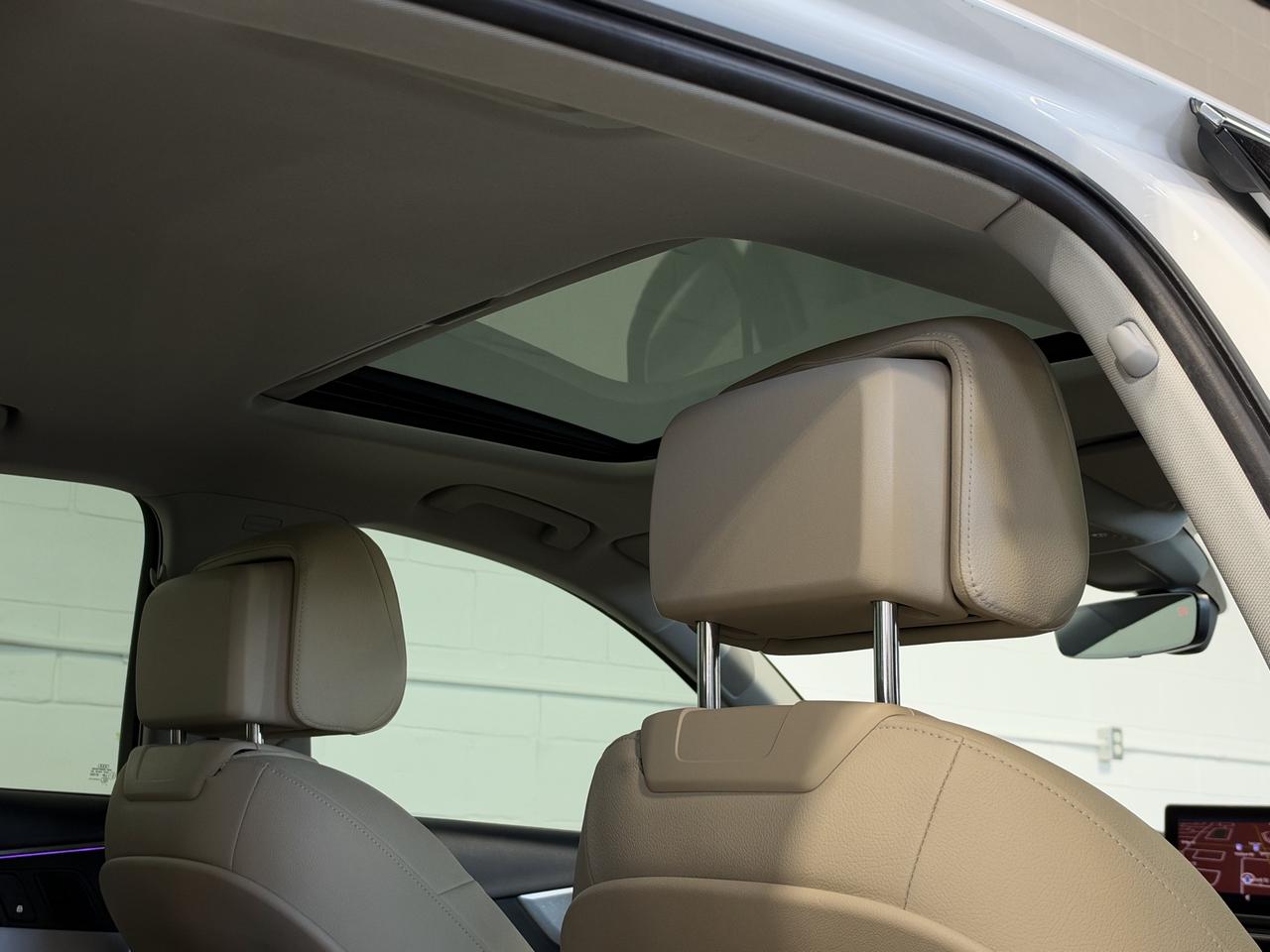 2017 Audi A4 Technik Navi, Sunroof, Backup Photo