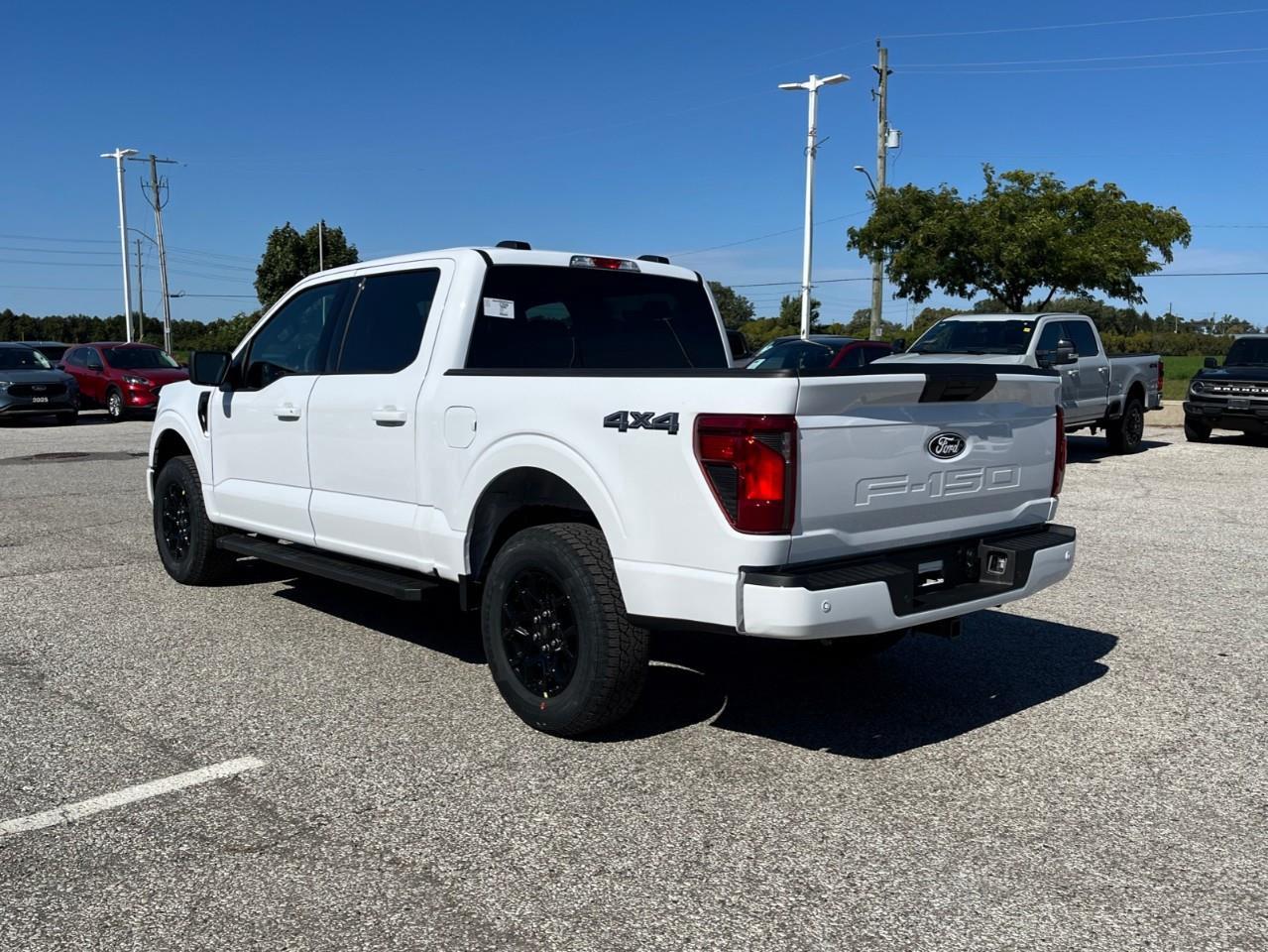 2026 Ford F-150 XLT Photo4