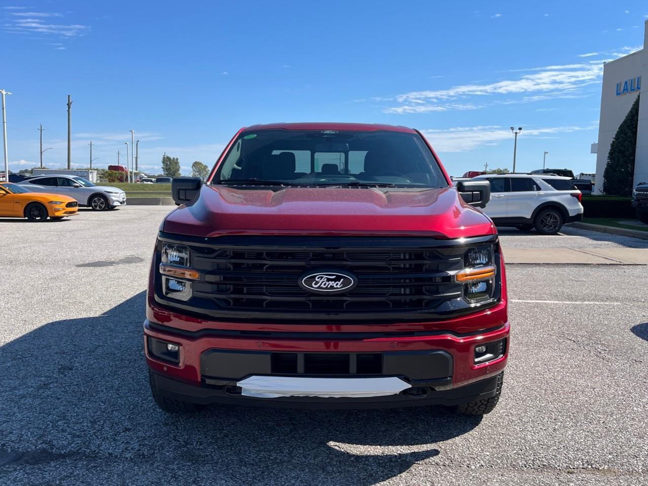 2026 Ford F-150 XLT Photo2