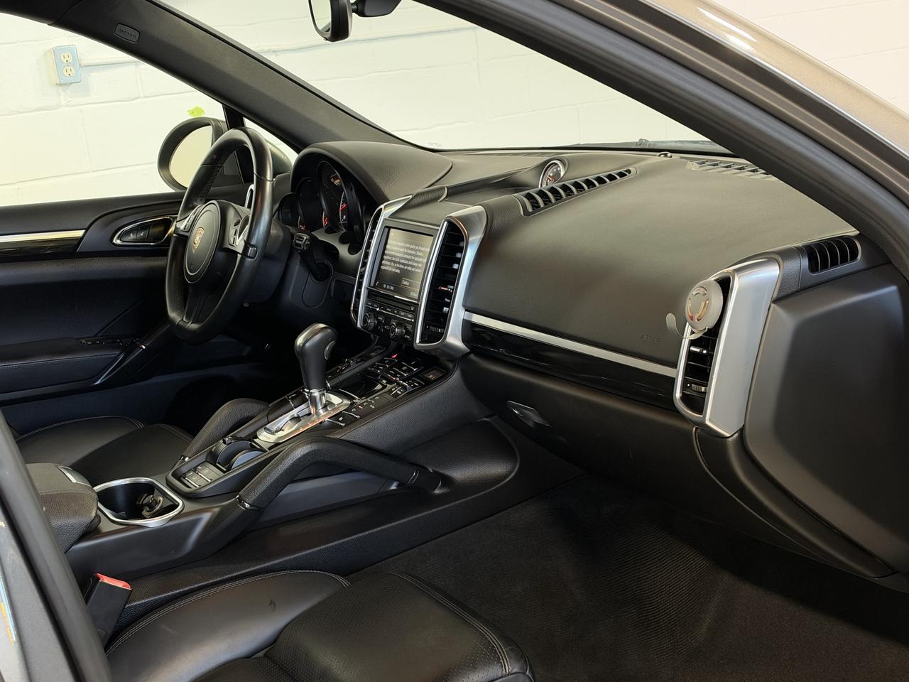 2013 Porsche Cayenne  Photo