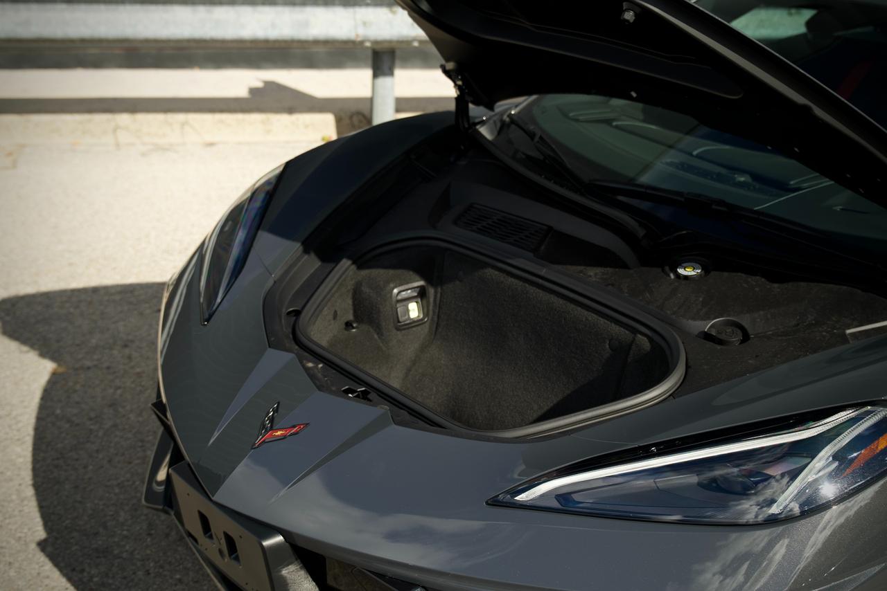 2027 Chevrolet Corvette 1LT Photo