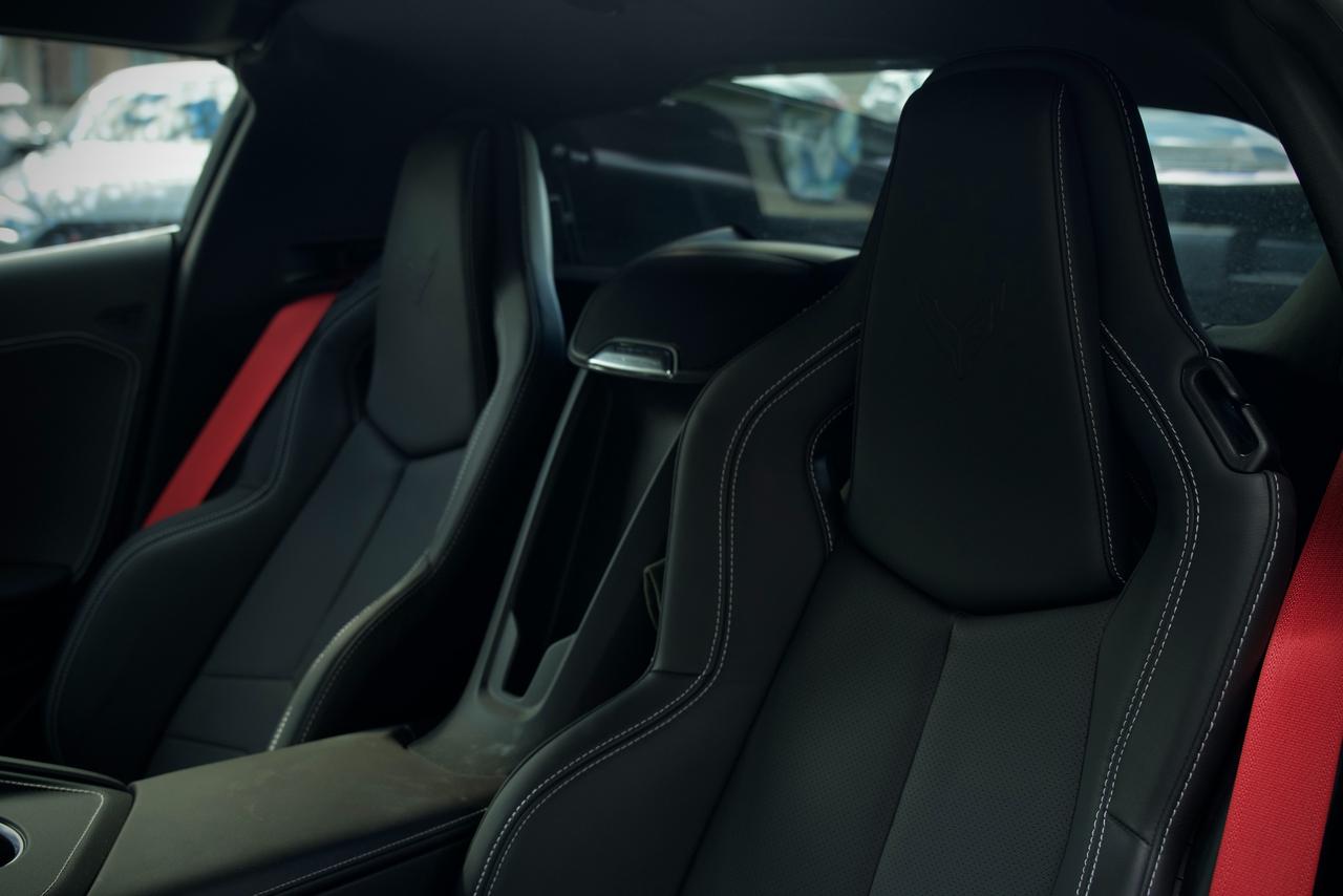 2027 Chevrolet Corvette 1LT Photo