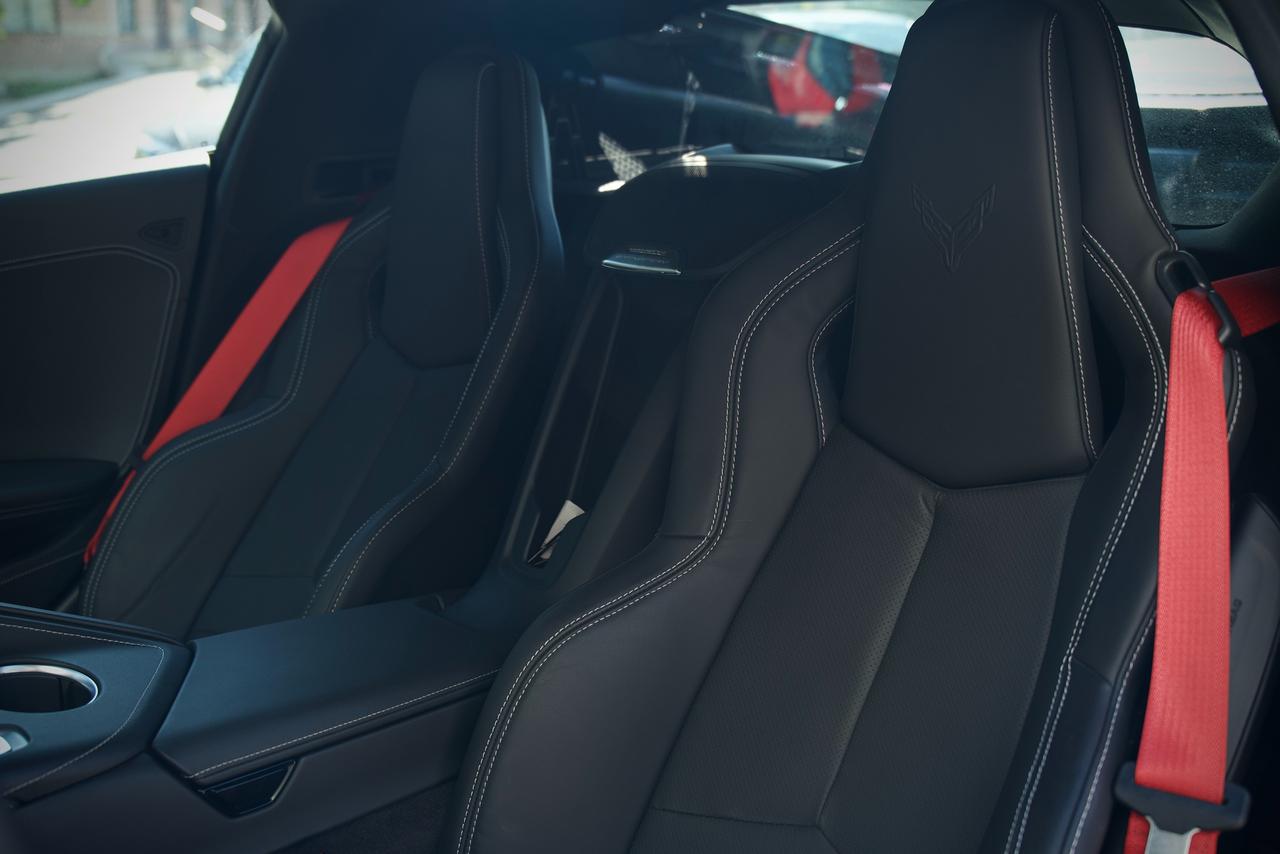 2027 Chevrolet Corvette 1LT Photo