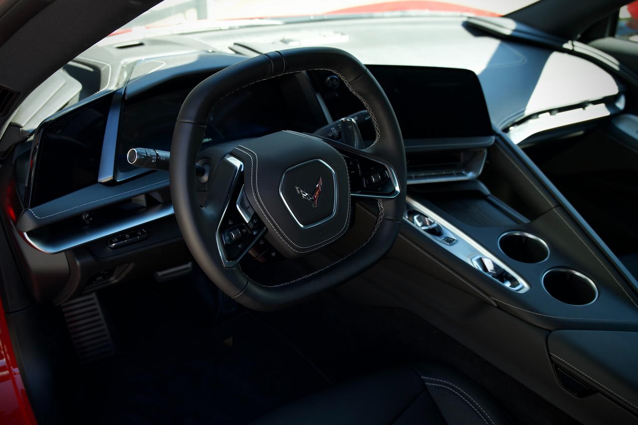 2027 Chevrolet Corvette 1LT Photo