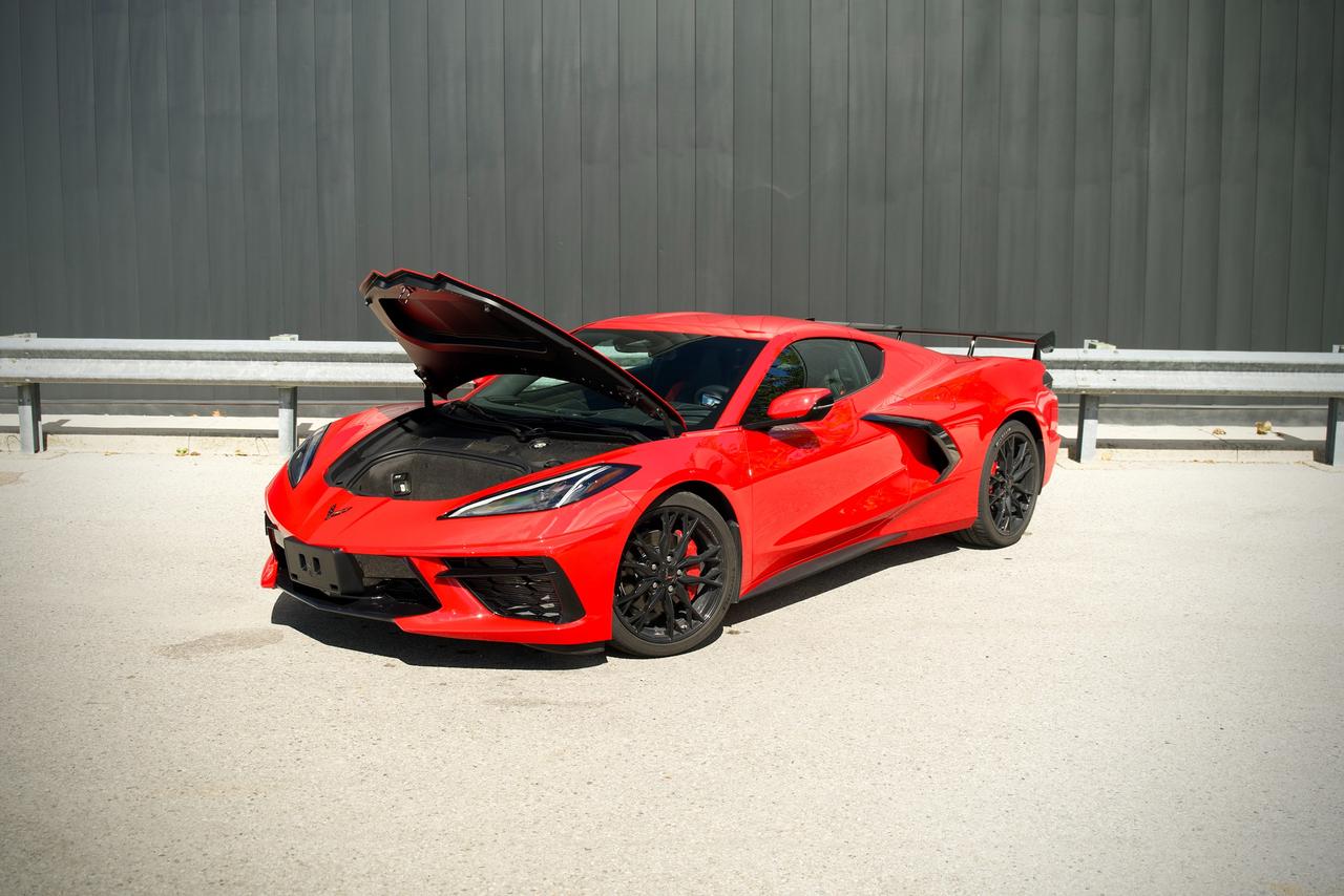 2027 Chevrolet Corvette 1LT Photo