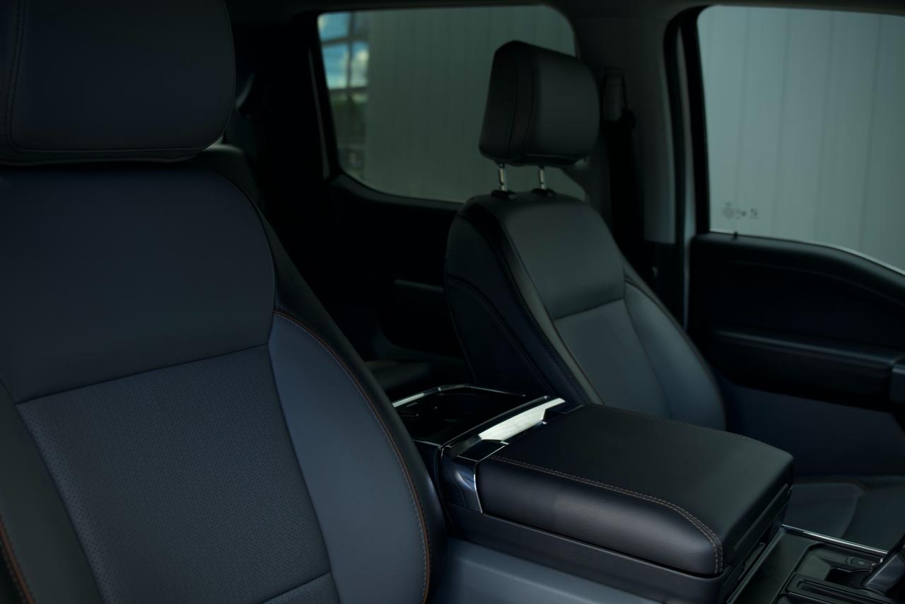 2026 Ford F-150 Lariat Photo