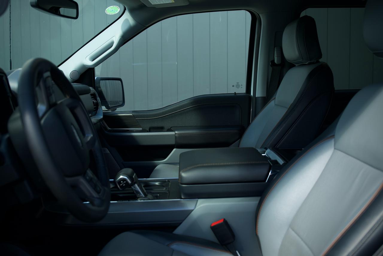 2026 Ford F-150 Lariat Photo