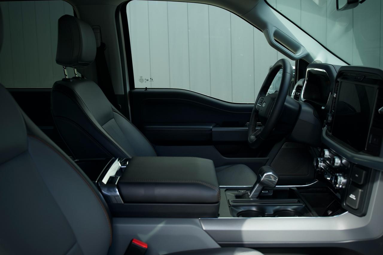 2026 Ford F-150 Lariat Photo