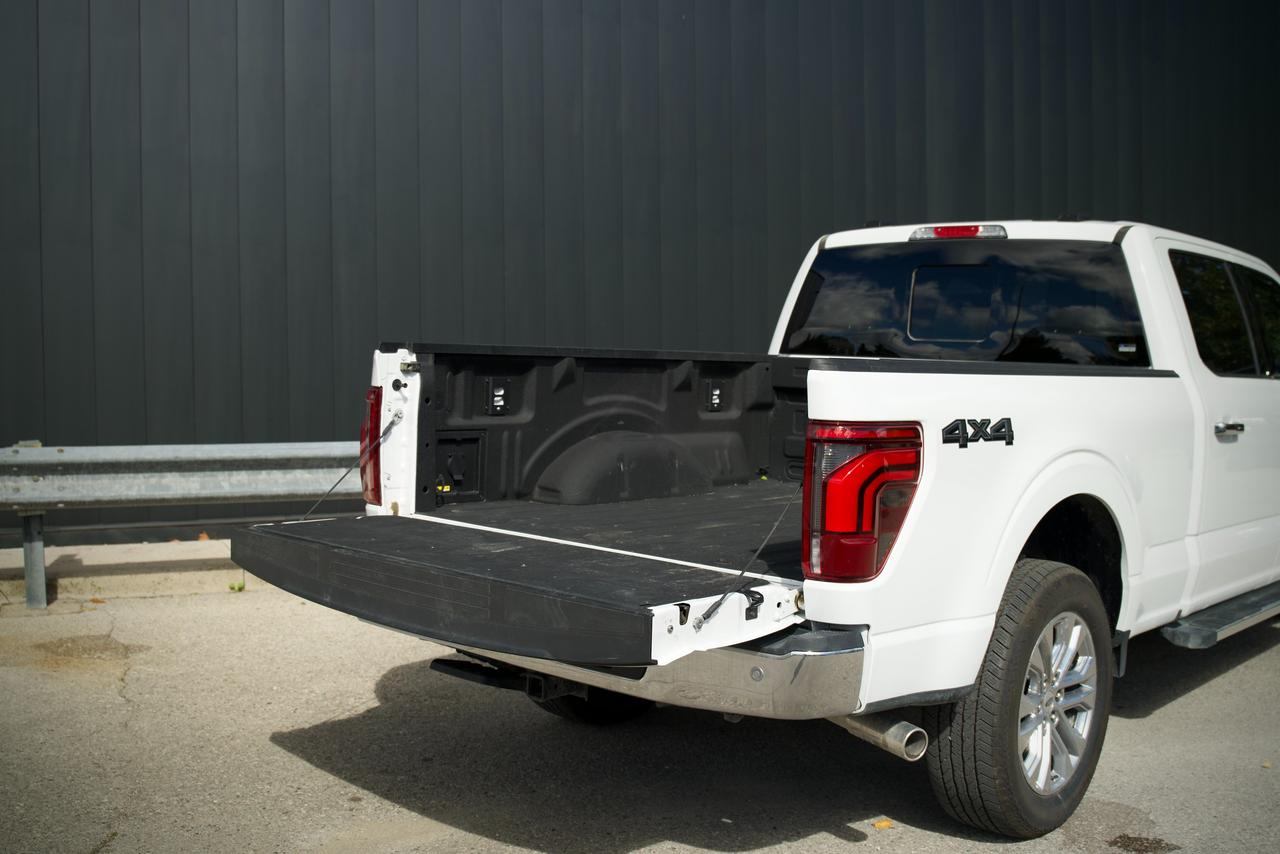 2026 Ford F-150 Lariat Photo