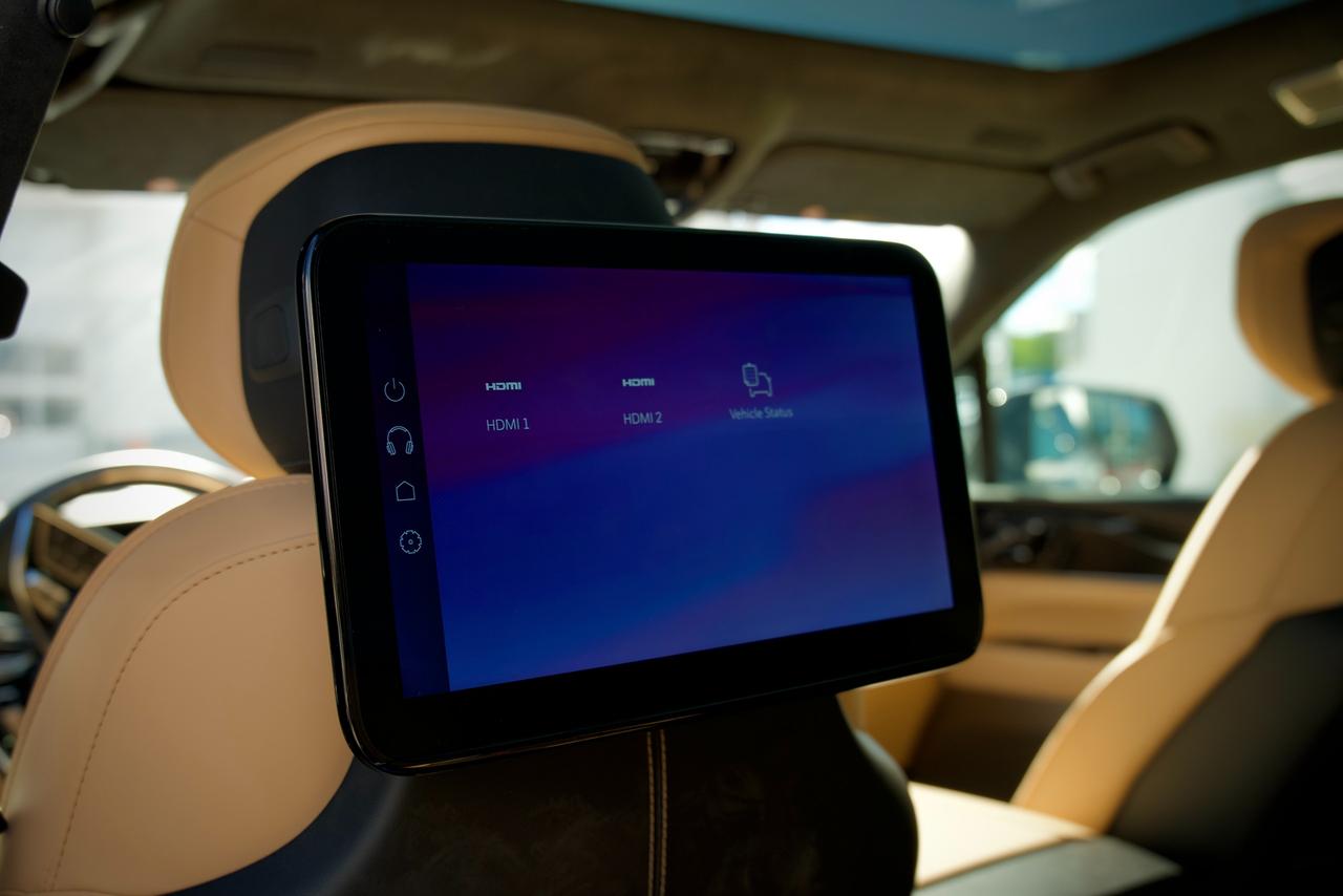 2026 Cadillac Escalade IQ Premium Sport Photo