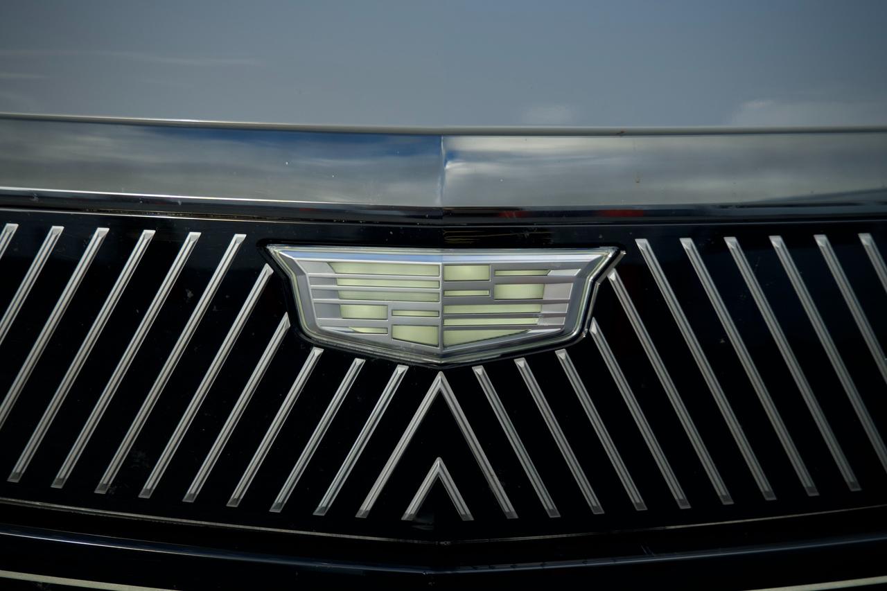 2026 Cadillac Escalade IQ Premium Sport Photo