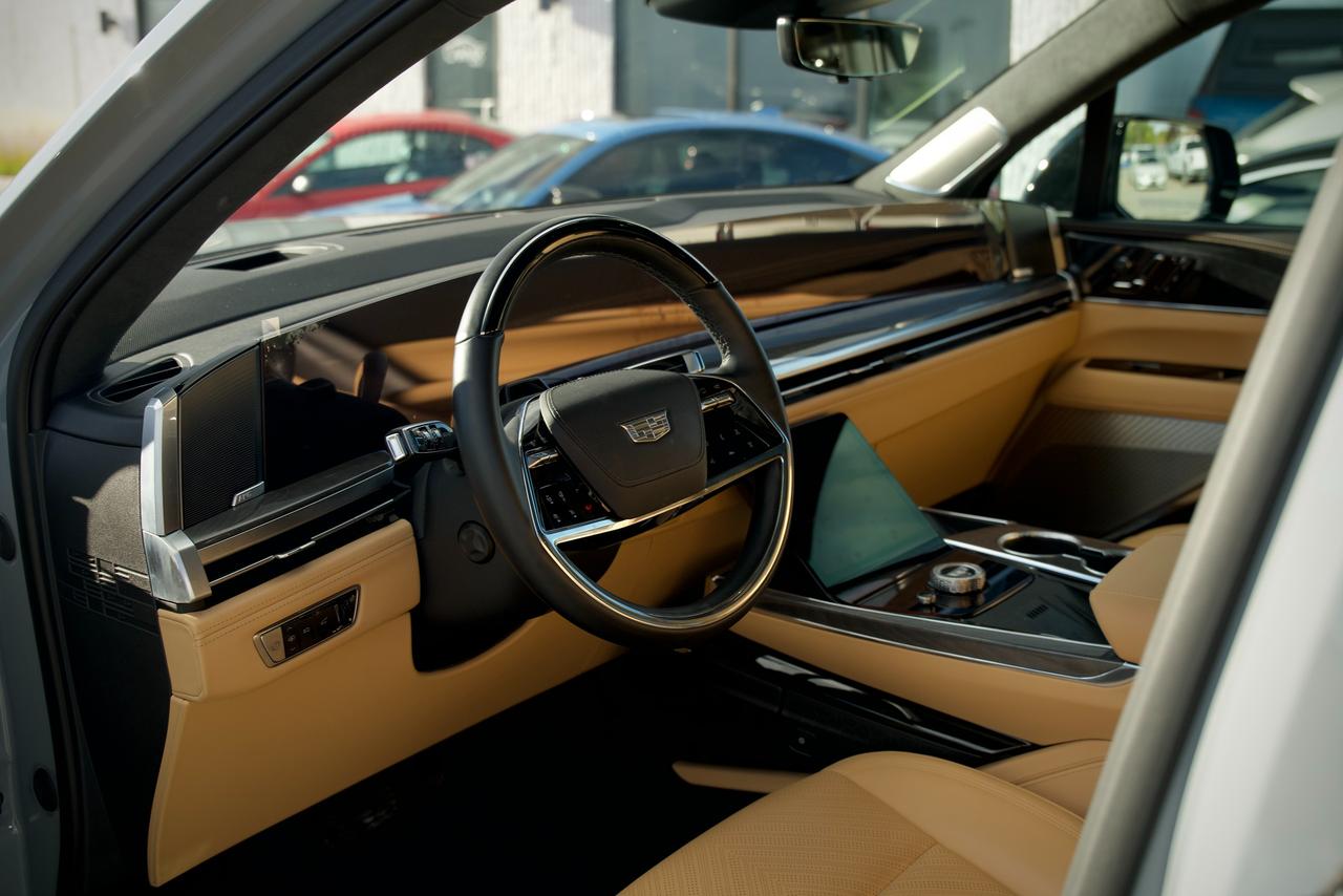 2026 Cadillac Escalade IQ Premium Sport Photo
