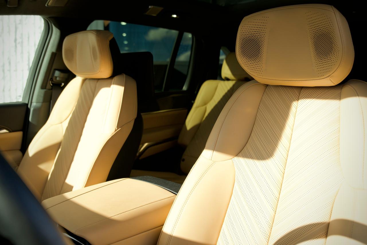2026 Cadillac Escalade IQ Premium Sport Photo