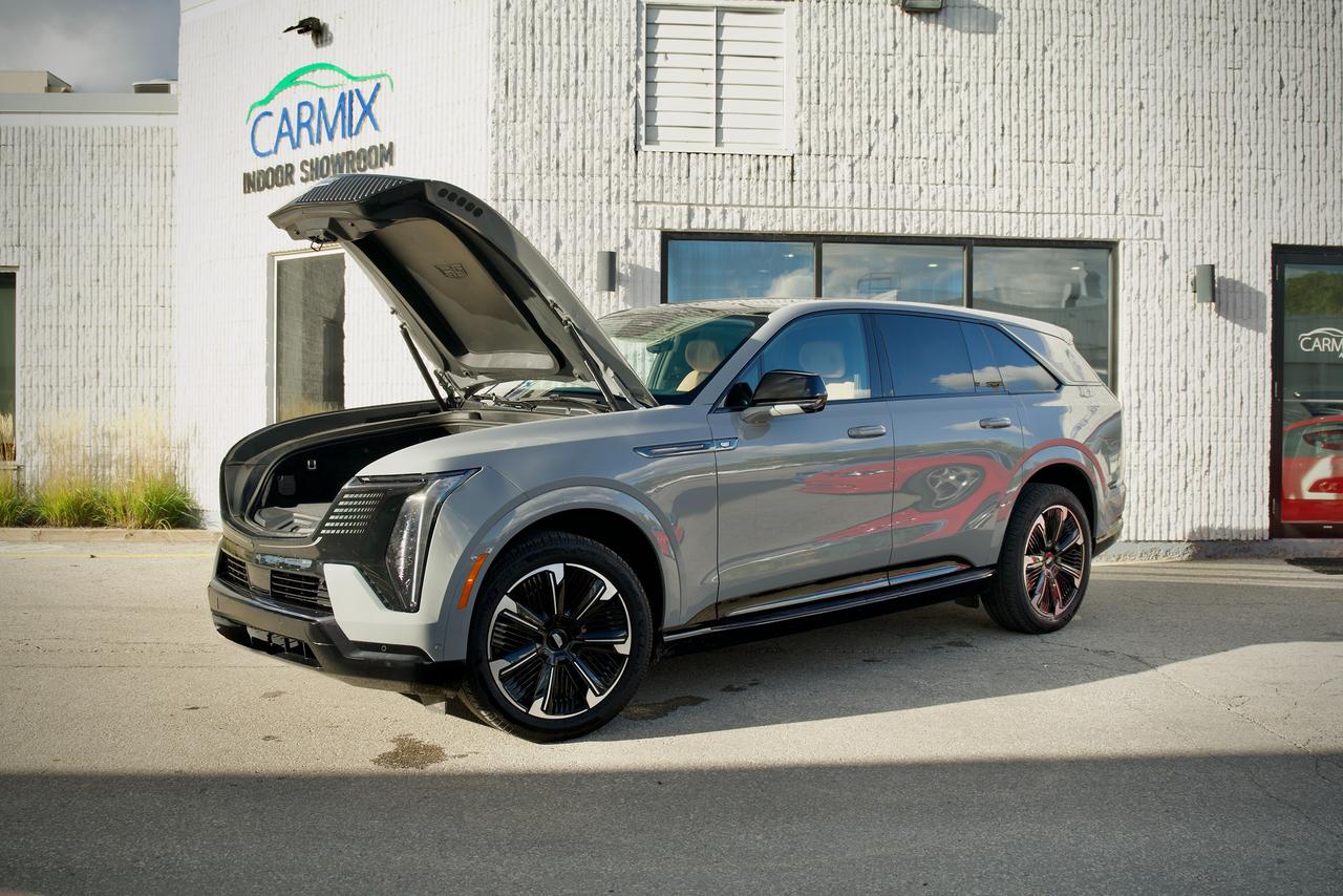 2026 Cadillac Escalade IQ Premium Sport Photo