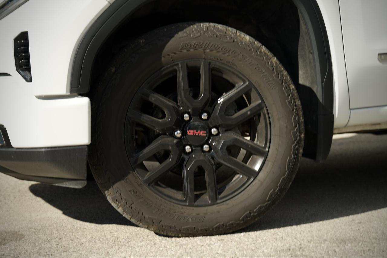 2024 GMC Sierra 1500 ELEVATION Photo