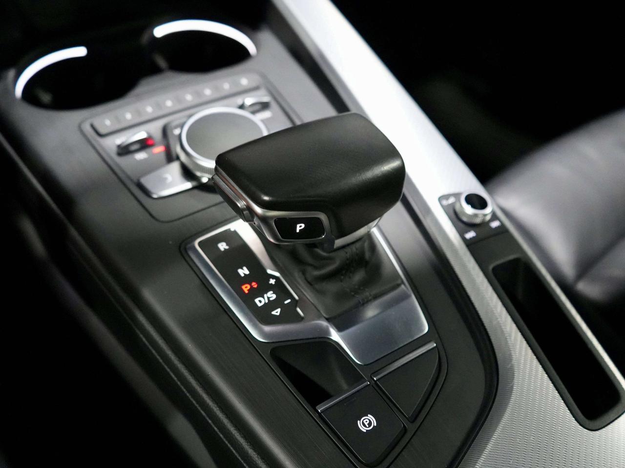 2017 Audi A4 Progressiv| 360 CAM | SUNROOF | Photo