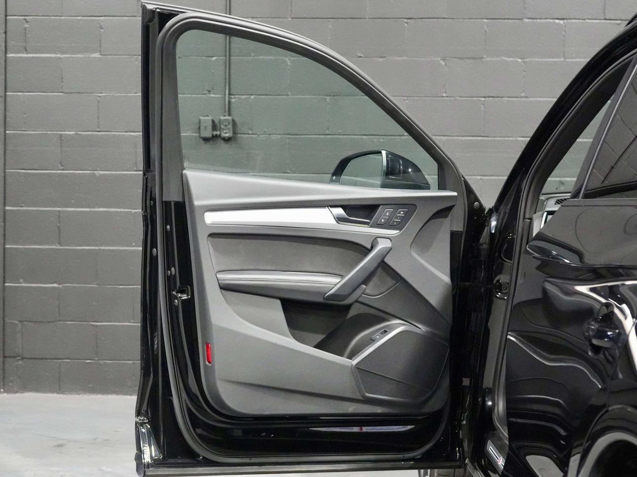 2021 Audi SQ5 Progressiv|NO ACCIDENT|PANO|DRIVER ASSIST| Photo