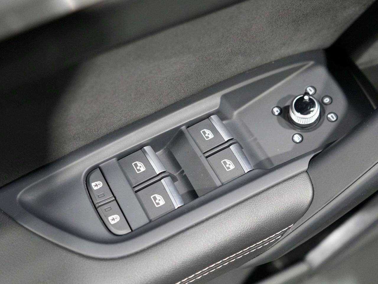 2021 Audi SQ5 Progressiv|NO ACCIDENT|PANO|DRIVER ASSIST| Photo