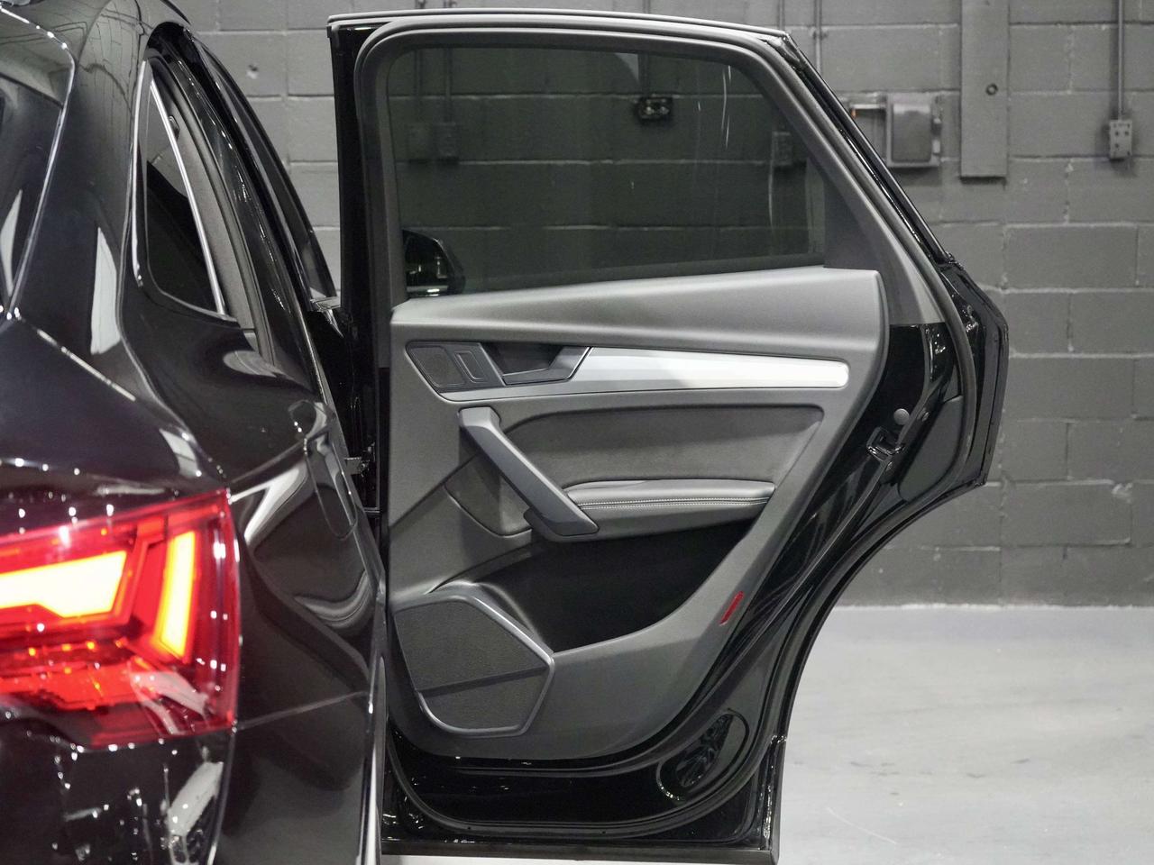 2021 Audi SQ5 Progressiv|NO ACCIDENT|PANO|DRIVER ASSIST| Photo