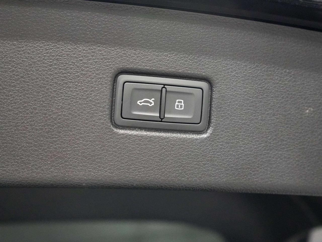 2021 Audi SQ5 Progressiv|NO ACCIDENT|PANO|DRIVER ASSIST| Photo