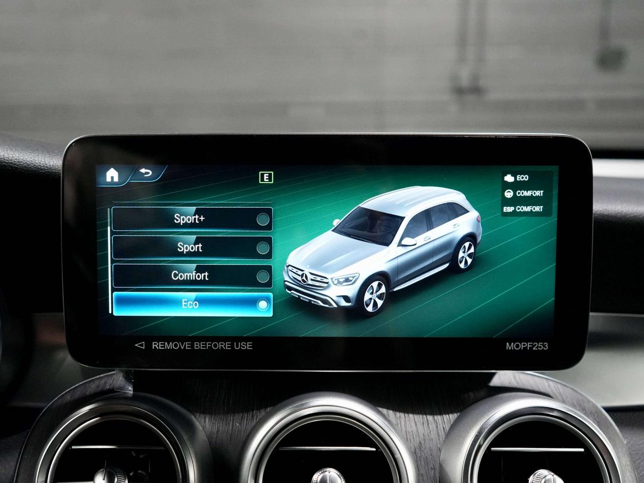 2022 Mercedes-Benz GLC SUV|360 CAM | PANO | DRIVER ASSIST Photo