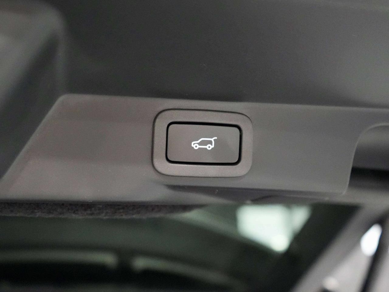 2020 Land Rover Range Rover Sport Autobiography Dynamic|P525|RED INT|HUD|DRIVERASIST Photo