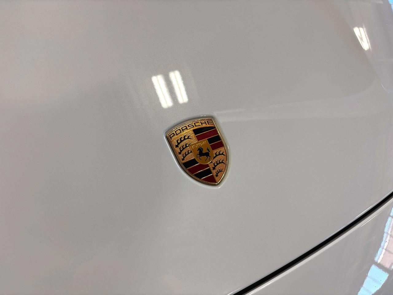2024 Porsche Taycan 4S|OVERBOOST|PREMIUMPKG|RS-SPYDERWHEELS|BEIGESEATS Photo
