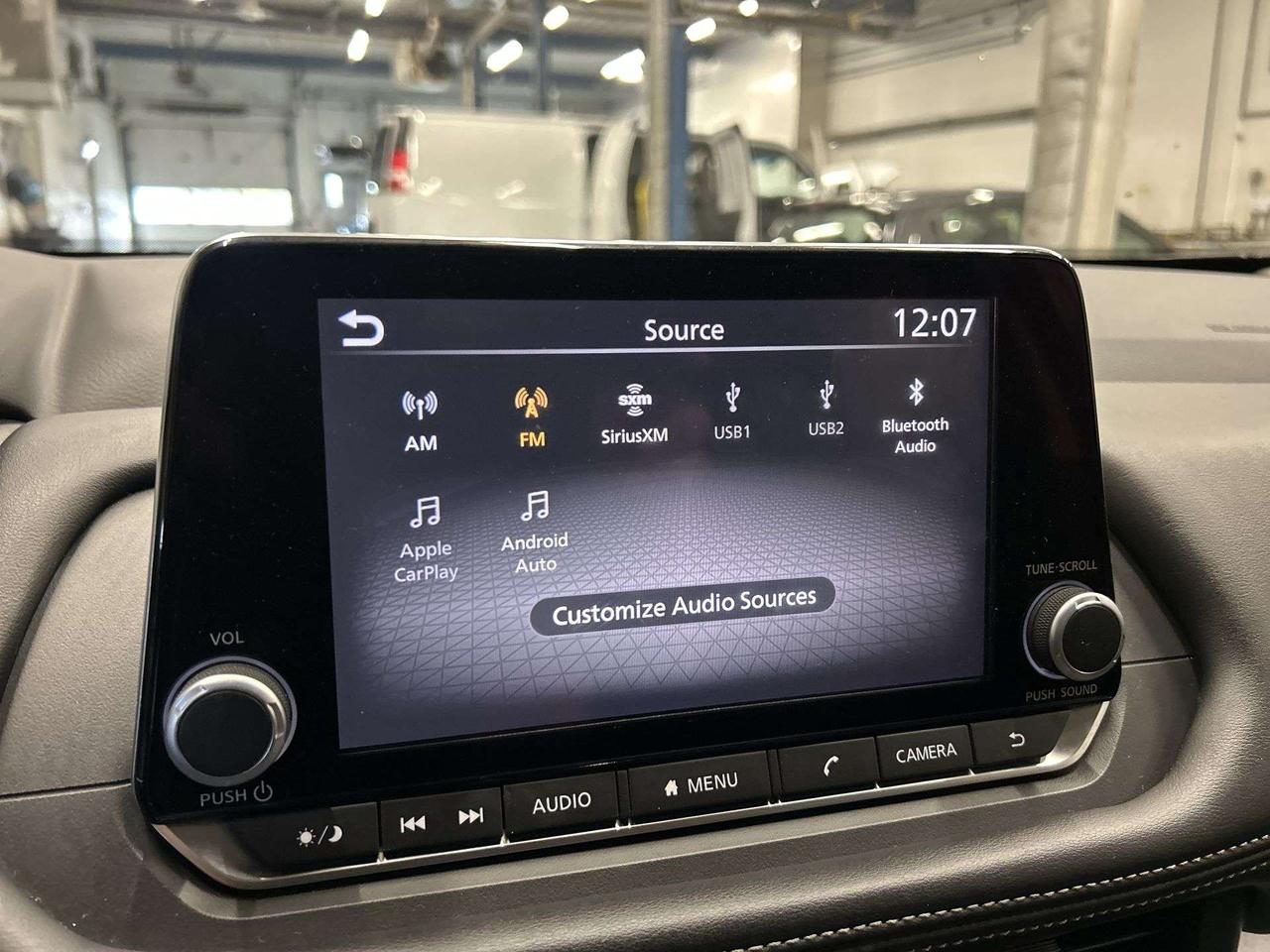 2025 Nissan Rogue SV AWD | PANO ROOF | CARPLAY | REMOTE START | A/C Photo