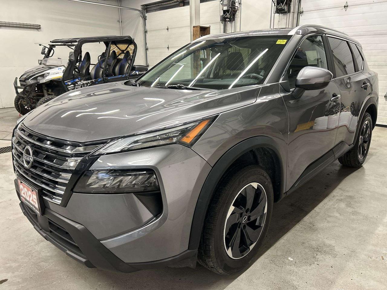 2025 Nissan Rogue SV AWD | PANO ROOF | CARPLAY | REMOTE START | A/C Photo