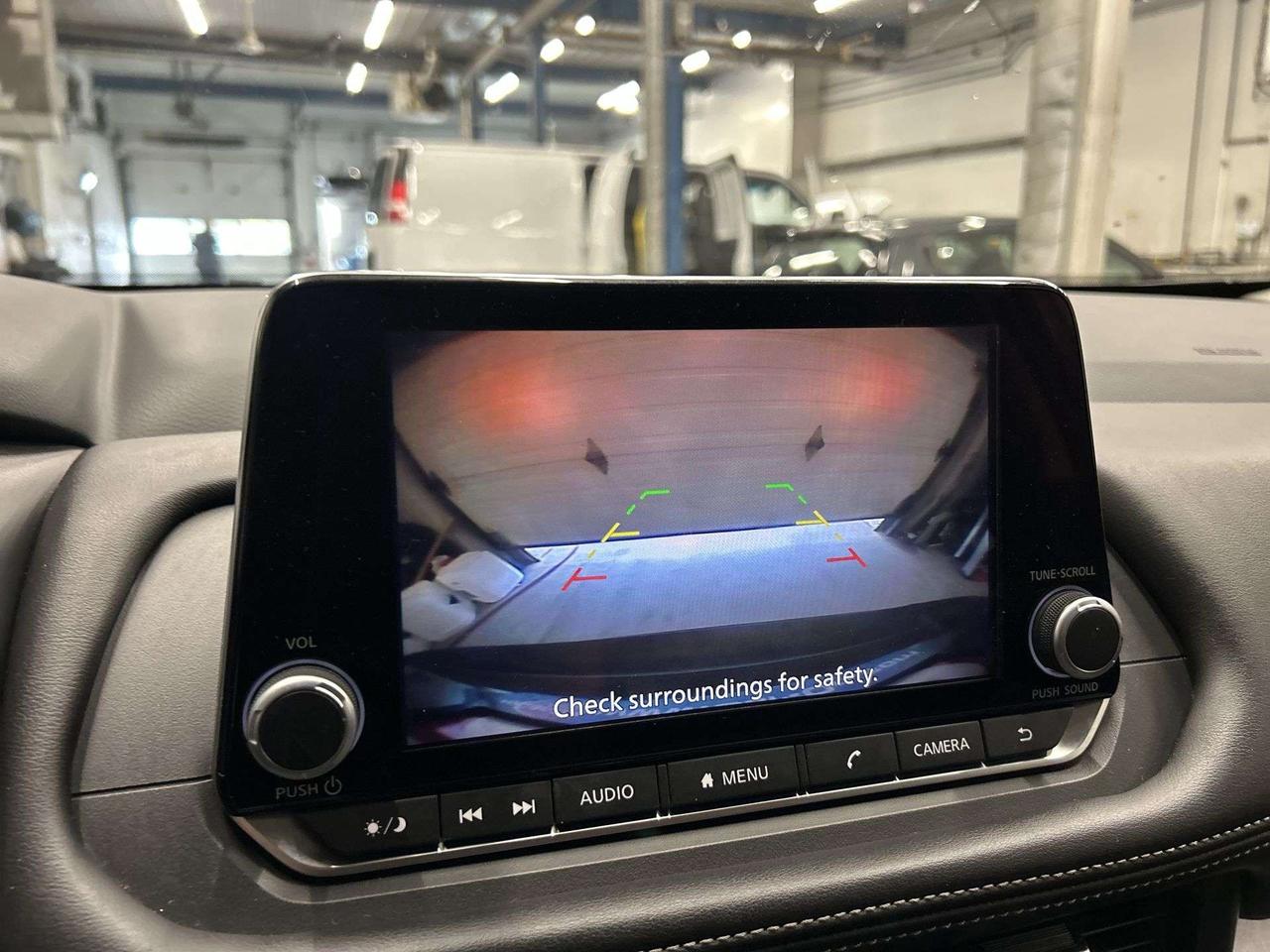 2025 Nissan Rogue SV AWD | PANO ROOF | CARPLAY | REMOTE START | A/C Photo
