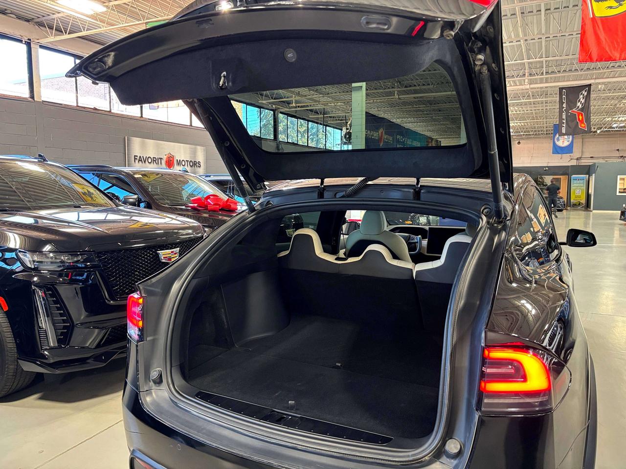 2023 Tesla Model X FULLSELFDRIVING|AWD|FALCONDOORS|WHITESEATS|INSANE| Photo