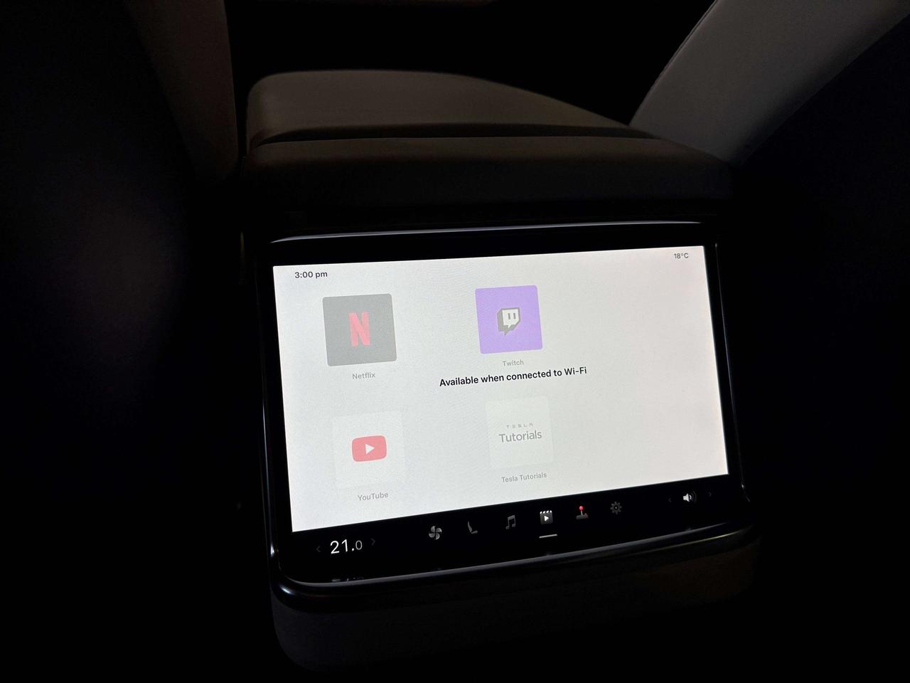 2023 Tesla Model X FULLSELFDRIVING|AWD|FALCONDOORS|WHITESEATS|INSANE| Photo