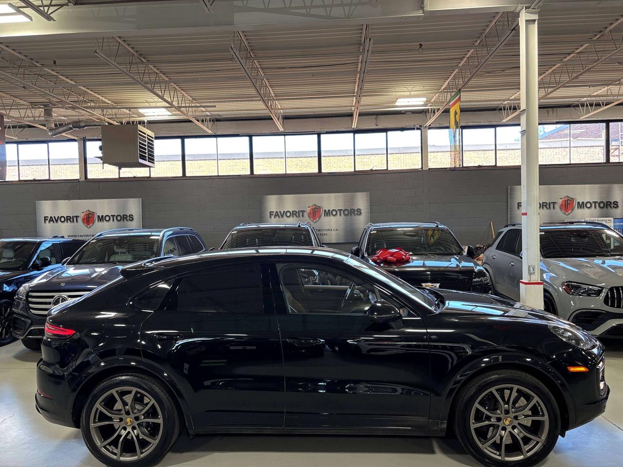 2023 Porsche Cayenne Turbo|AWD|NO LUX TAX|TRUFFLEBROWNSEATS|PREMIUMPLUS Photo2