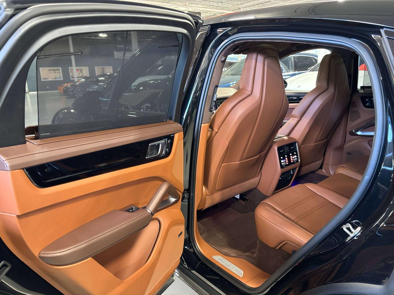 2023 Porsche Cayenne Turbo|AWD|NO LUX TAX|TRUFFLEBROWNSEATS|PREMIUMPLUS Photo