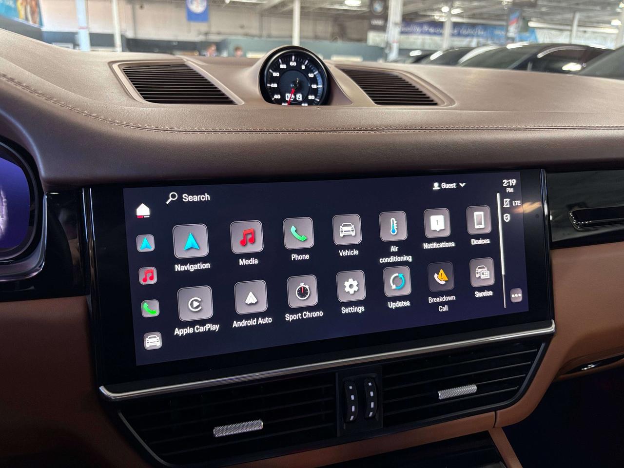 2023 Porsche Cayenne Turbo|AWD|NO LUX TAX|TRUFFLEBROWNSEATS|PREMIUMPLUS Photo