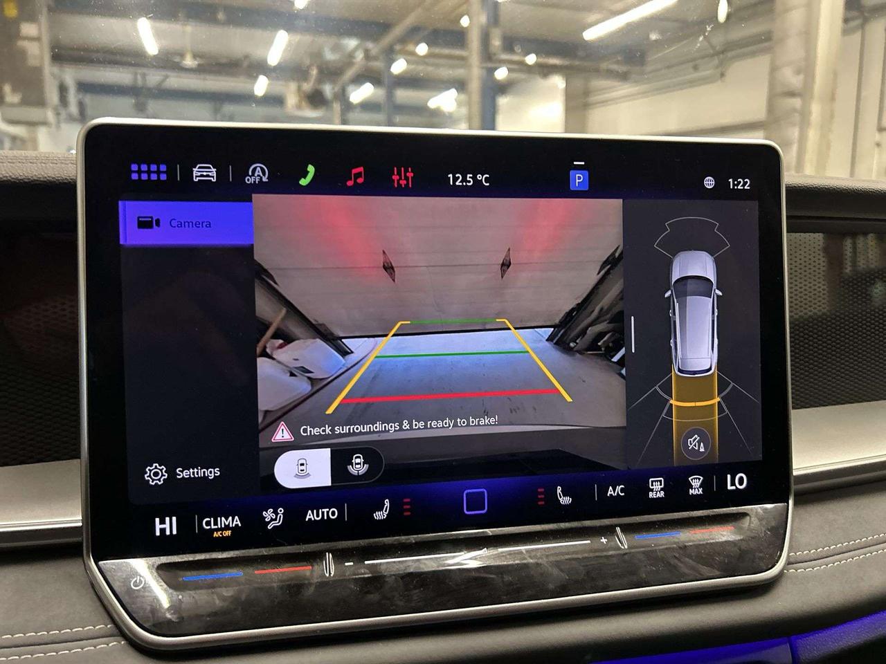 2026 Volkswagen Tiguan COMFORTLINE AWD | HTD LEATHER | CARPLAY | ALLOYS Photo