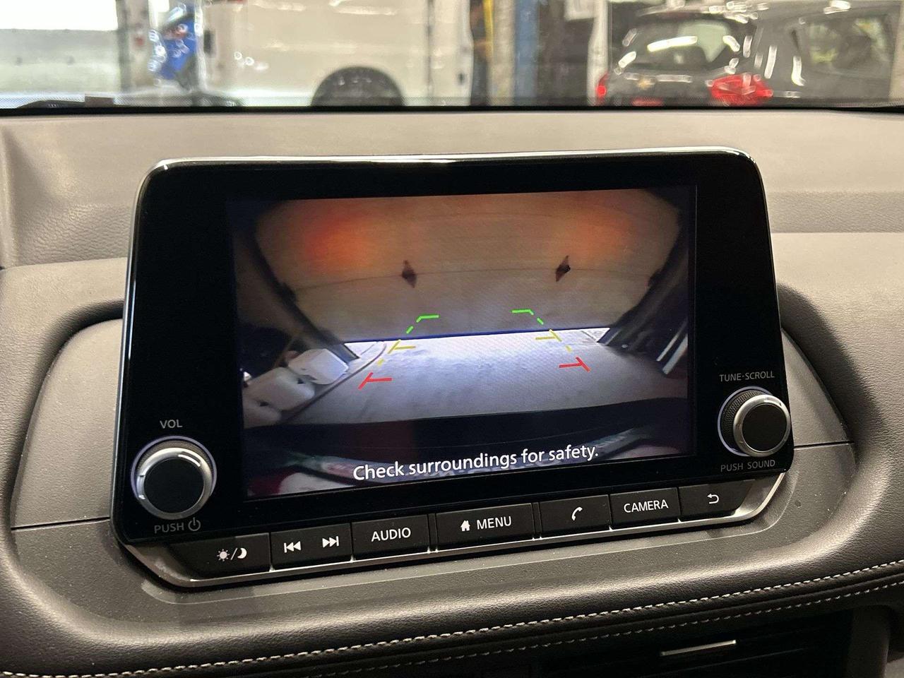 2025 Nissan Rogue SV AWD |PANO ROOF | CARPLAY | REMOTE START |ALLOYS Photo