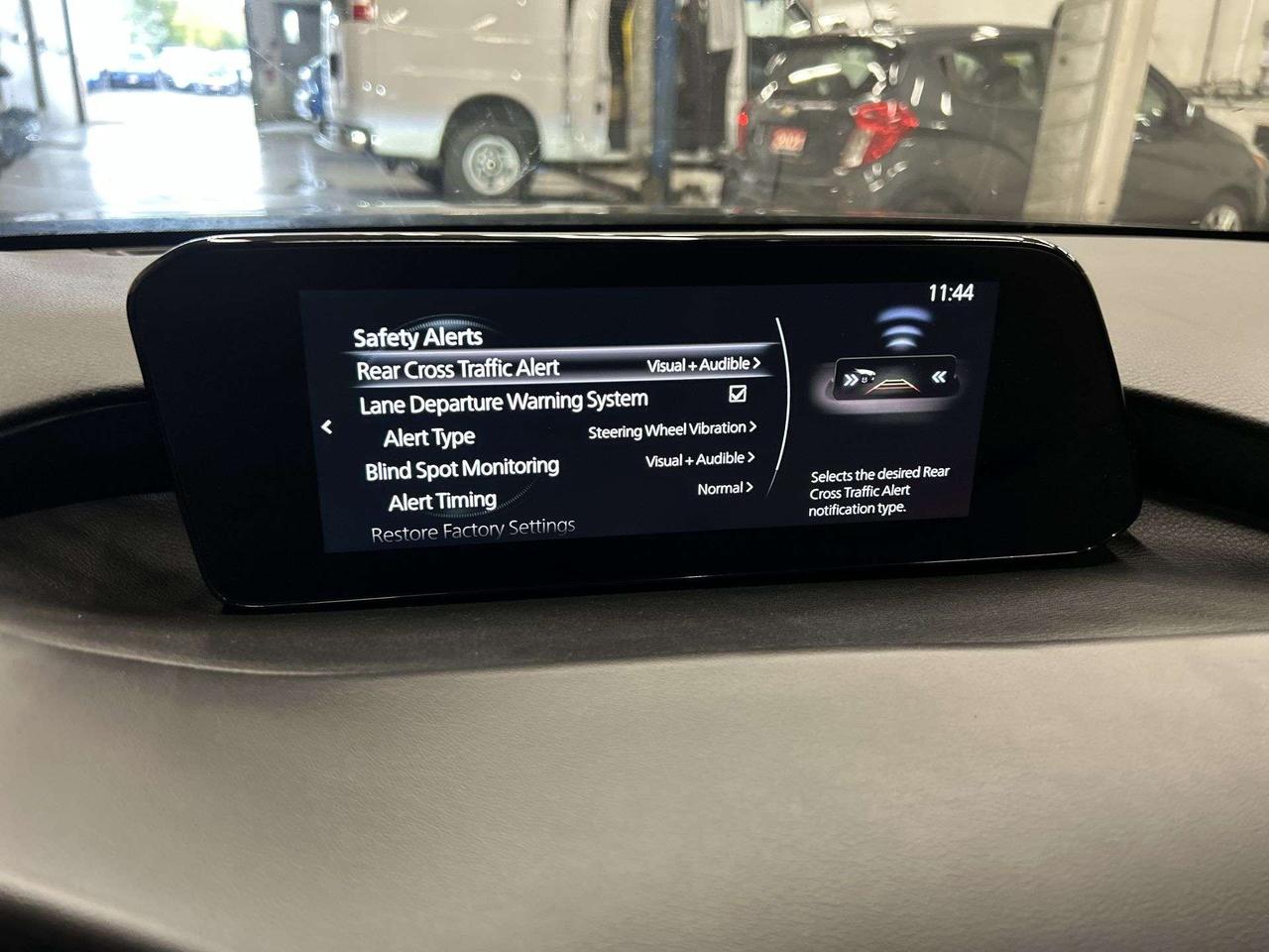 2025 Mazda MAZDA3 HTD SEATS | CARPLAY | ALLOYS | ADAPT. CRUISE Photo