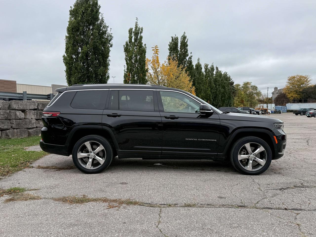 2022 Jeep Grand Cherokee Limited | NAVIGATION | BLIND SPOT | REMOTE START | Photo