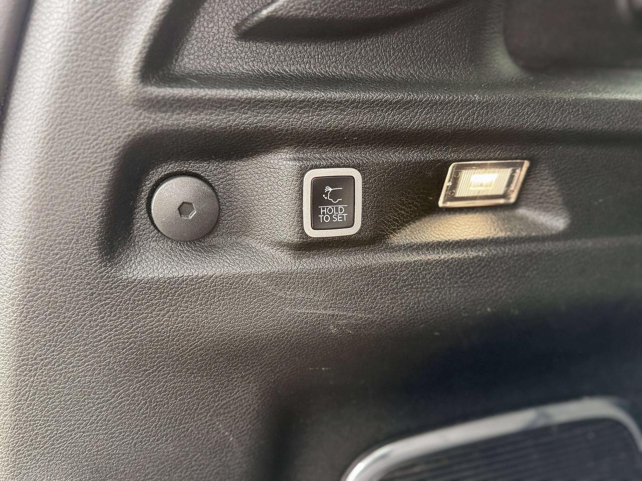 2022 Jeep Grand Cherokee Limited | NAVIGATION | BLIND SPOT | REMOTE START | Photo
