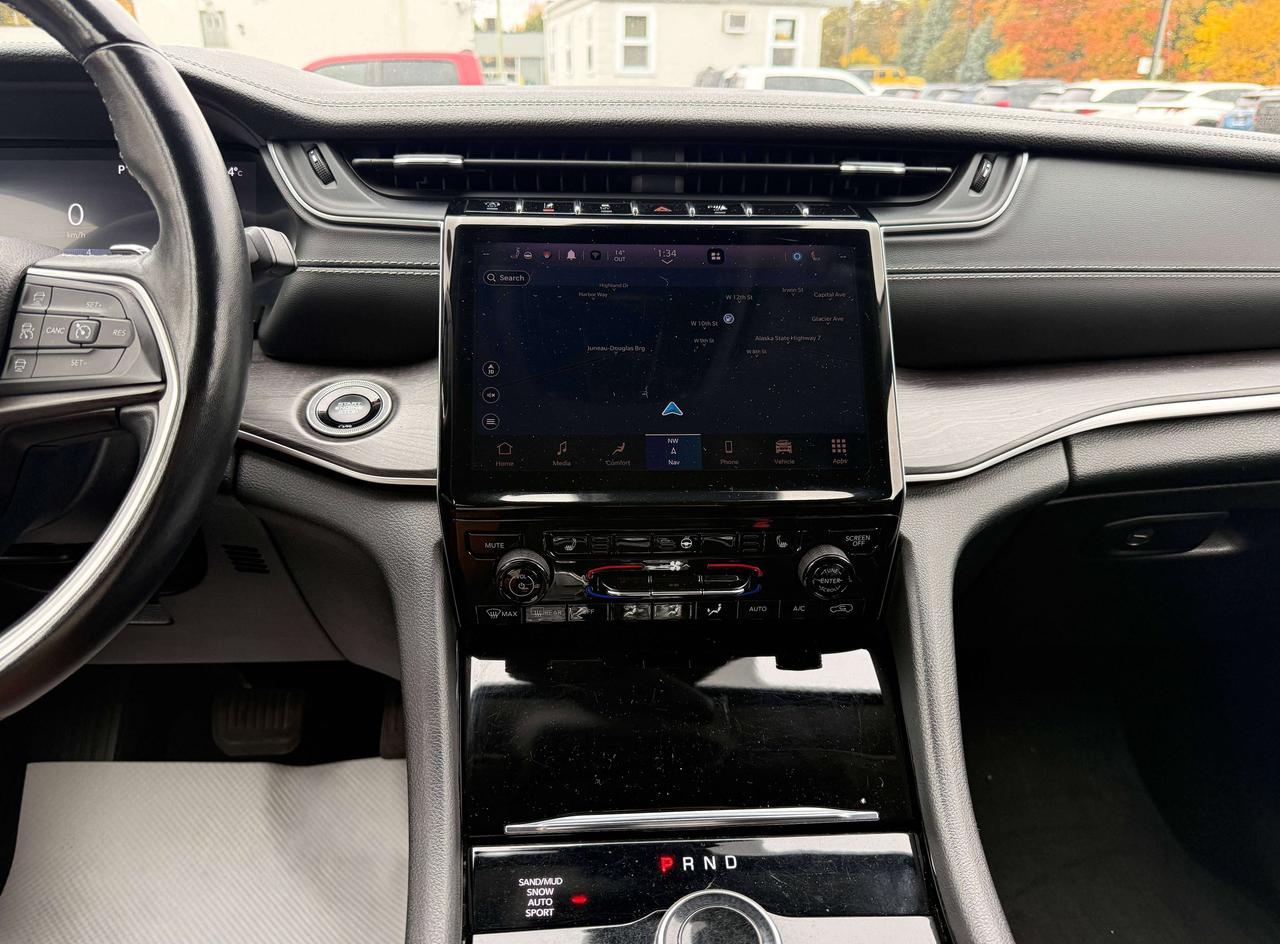 2022 Jeep Grand Cherokee Limited | NAVIGATION | BLIND SPOT | REMOTE START | Photo