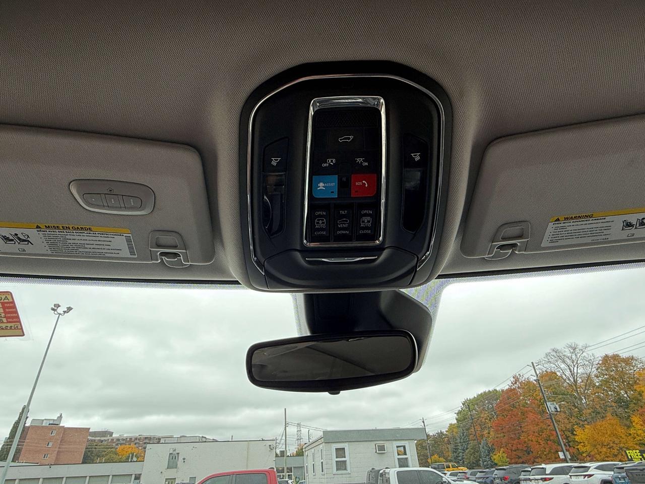 2022 Jeep Grand Cherokee Limited | NAVIGATION | BLIND SPOT | REMOTE START | Photo